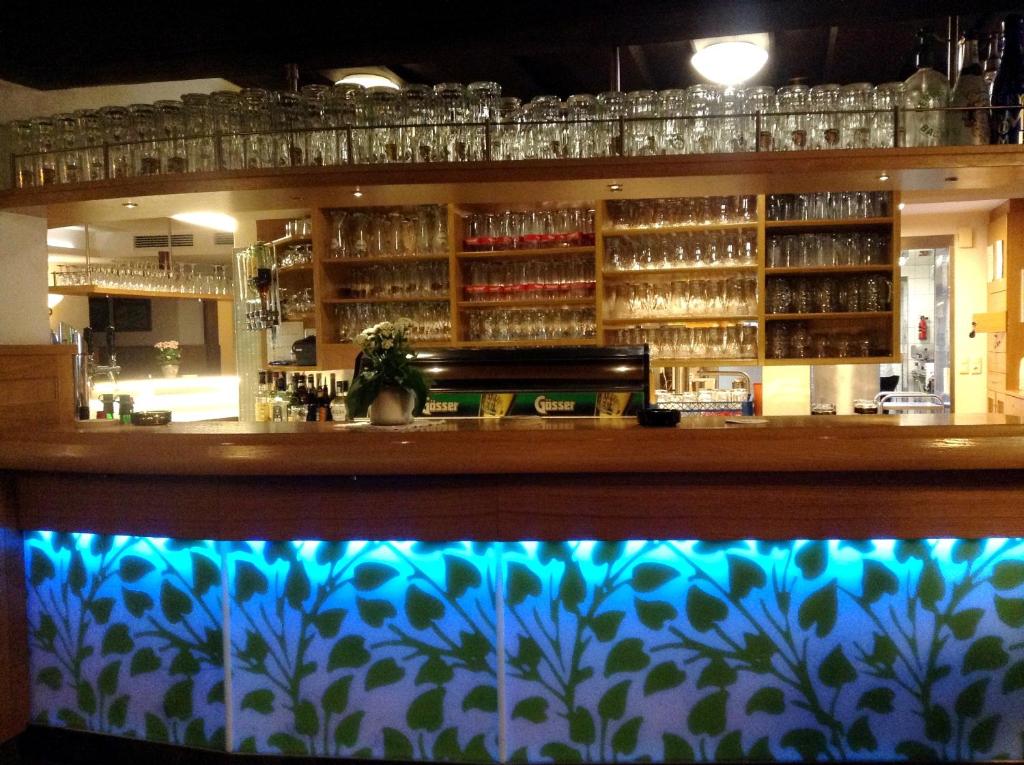 Lounge nebo bar v ubytování 1A Landhotel Schicklberg
