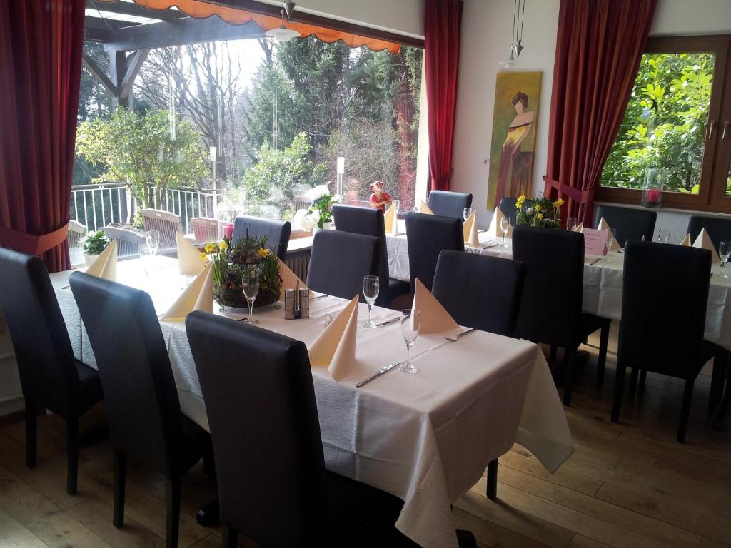 Restaurace v ubytování Zum Rebhang Bed & Breakfast