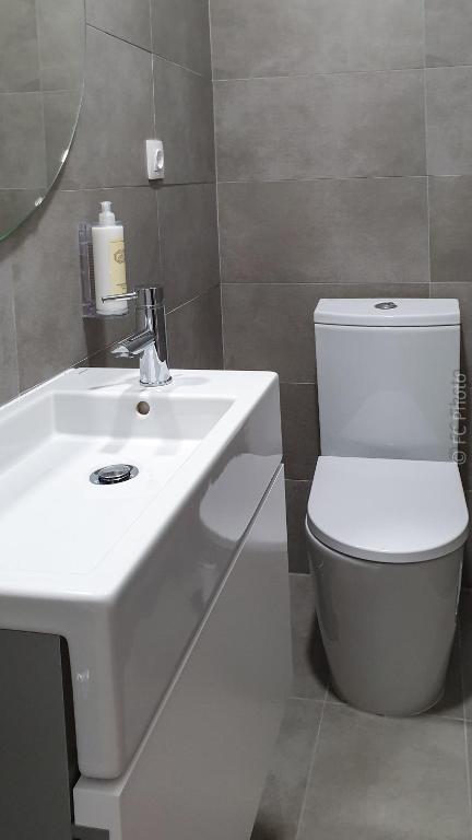 CC Guest House - "Ao Mercado" - 1