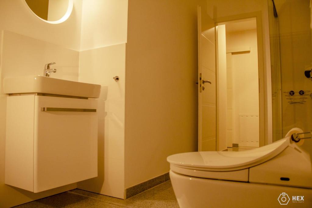 Bluestone Boarding Apartments - Resim 44