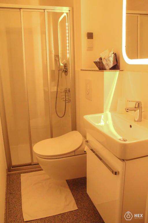 Bluestone Boarding Apartments - Resim 43