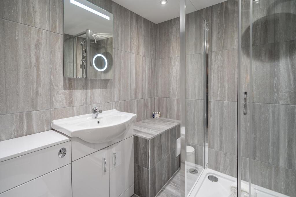 The Clarendon Hotel - Resim 24