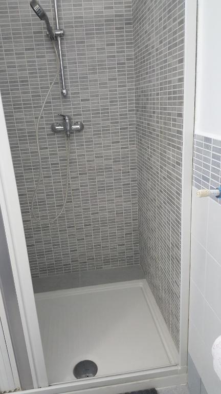Koupelna v ubytování Loft Karol Taormina