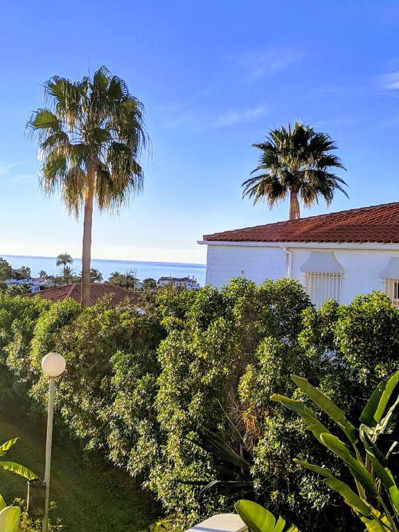 El Faro Home with a View, Pet Friendly, Wifi, Large Terrace ...