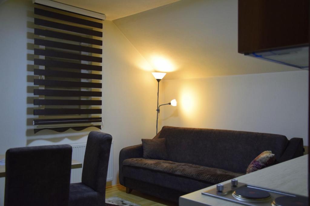 Apartmani Marić - Apartamento Con Balcón