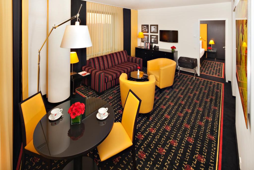 Vienna House Easy by Wyndham Katowice - 12