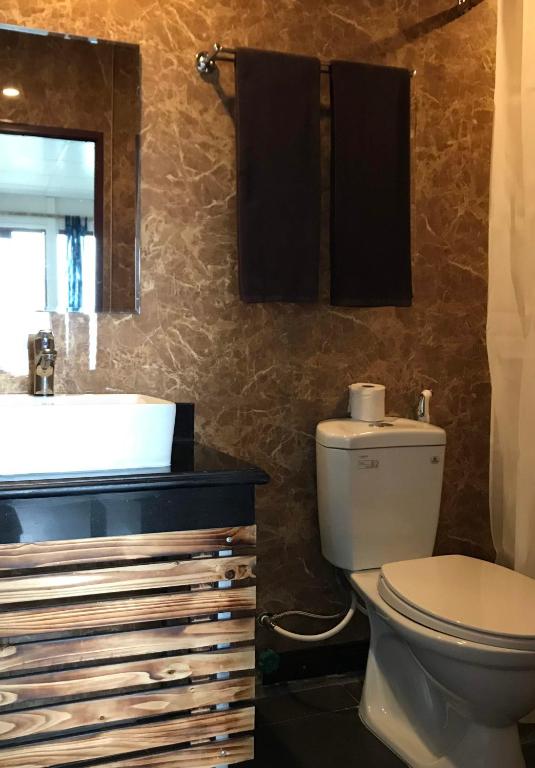 Fansipan Terrace Cafe and Homestay - 3