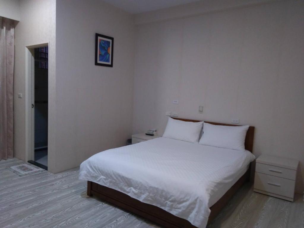 Grapefruit Heping Guesthouse - Small Double Room