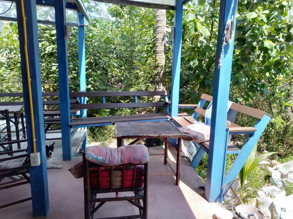 Balkón nebo terasa v ubytování Lakchai Resort