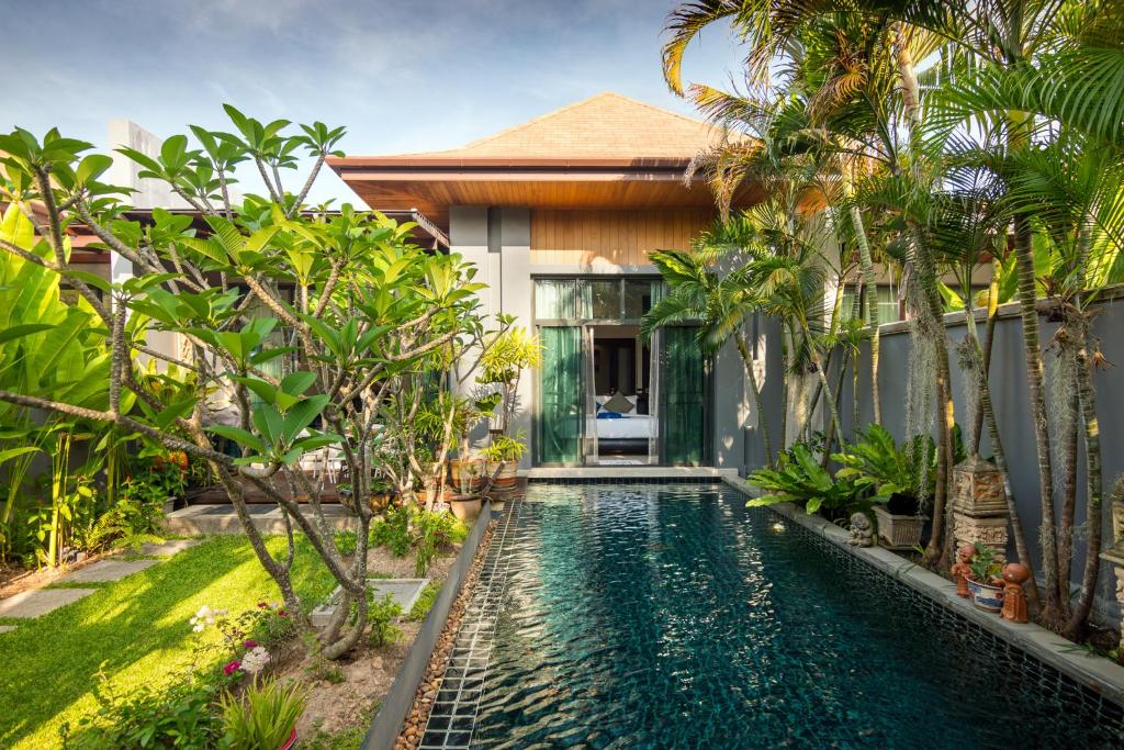 Fotografie z fotogalerie ubytování Comfortable 2br Pool Villa in Center SaiYuan v destinaci Rawai pláž
