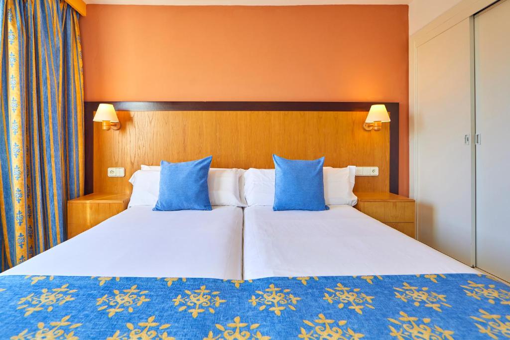 Gavimar La Mirada Hotel and Apartments - 