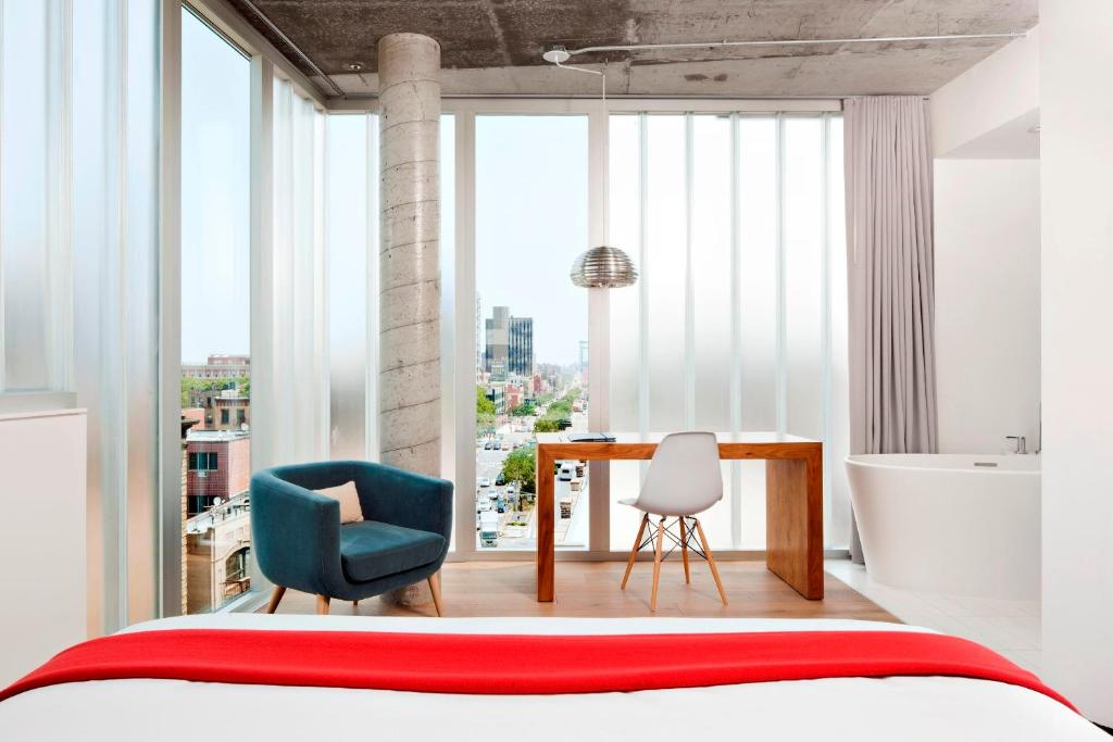 Postel nebo postele na pokoji v ubytování Nolitan Hotel SoHo - New York