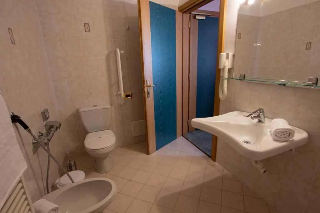 Koupelna v ubytování Hotel Santanton