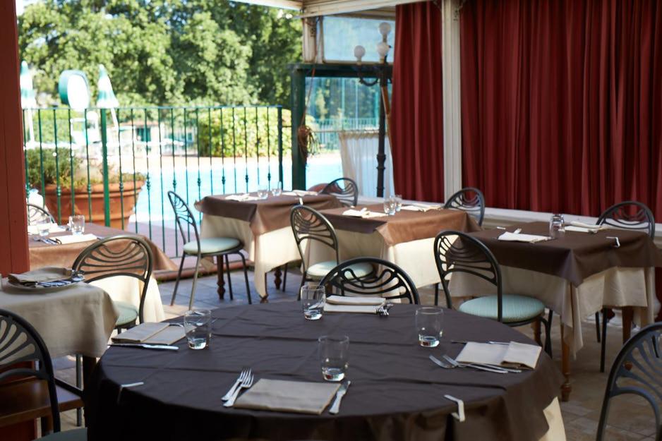 Restaurace v ubytování Hotel Lago Verde