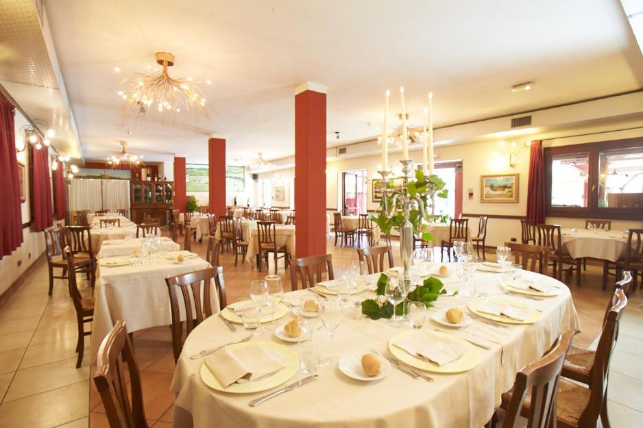 Restaurace v ubytování Hotel Lago Verde