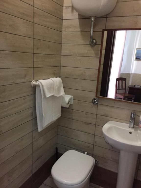 Koupelna v ubytování Hotel Vittorio Veneto Napoli