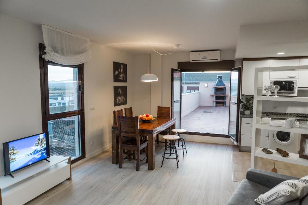 Kuchyň nebo kuchyňský kout v ubytování Apartamento Ático Bardenas