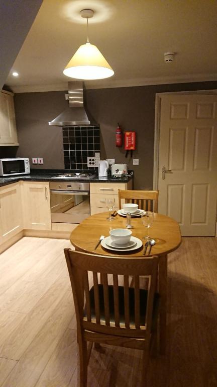 Victoria Cloisters Apartments - One-Bedroom Apartment Twin Bed (maximum 2)
