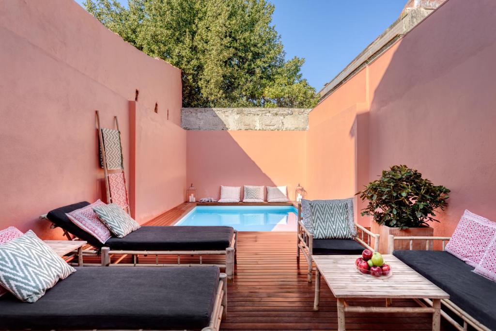 VIVA Casa da Praça with heated Pool and Terrace