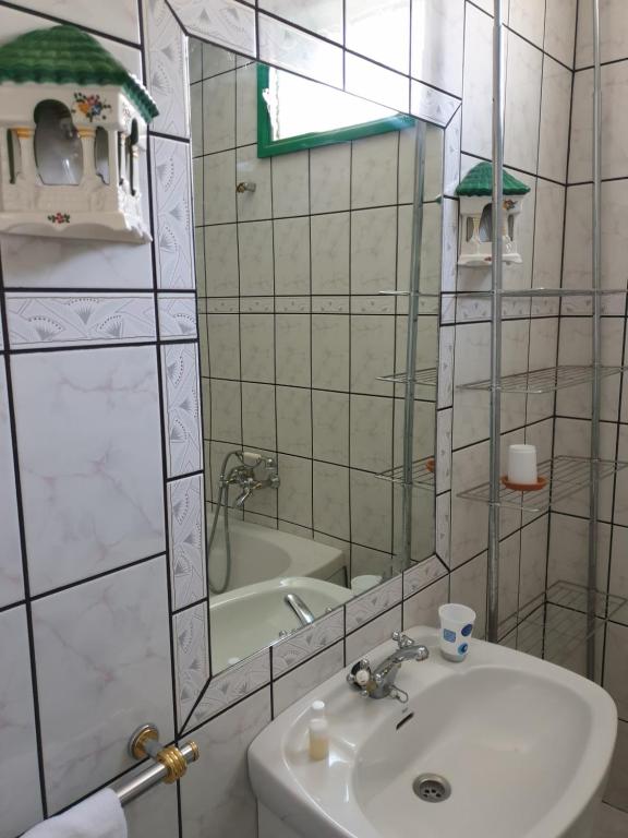 Kupaonica u objektu Villa de Cactualdea