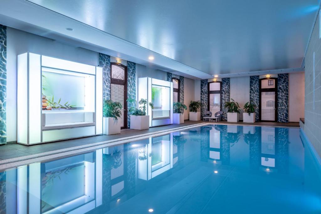 Πισίνα στο ή κοντά στο Radisson Blu Hotel Paris, Marne-la-Vallée