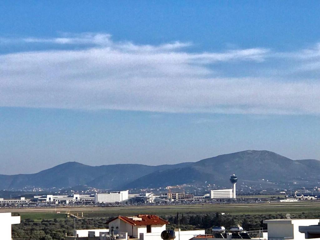 Nathaniel Athens Airport - 19