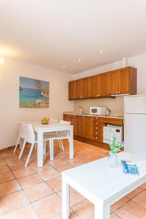 Pierre & Vacances Villa Romana, Tossa de Mar – Updated 2022 ...