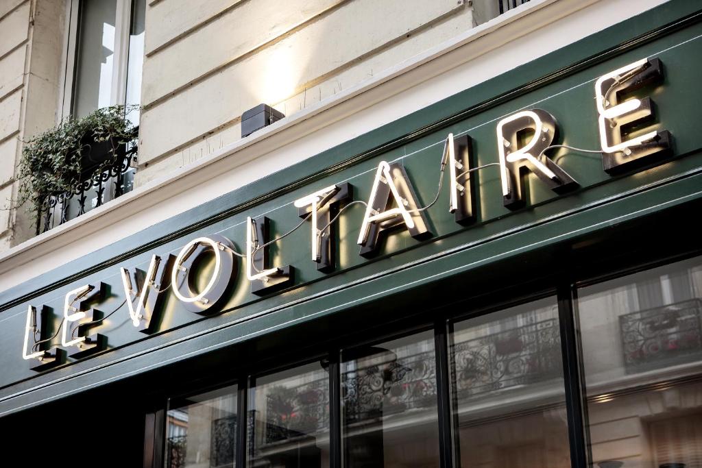 New Hotel Le Voltaire - Resim 25