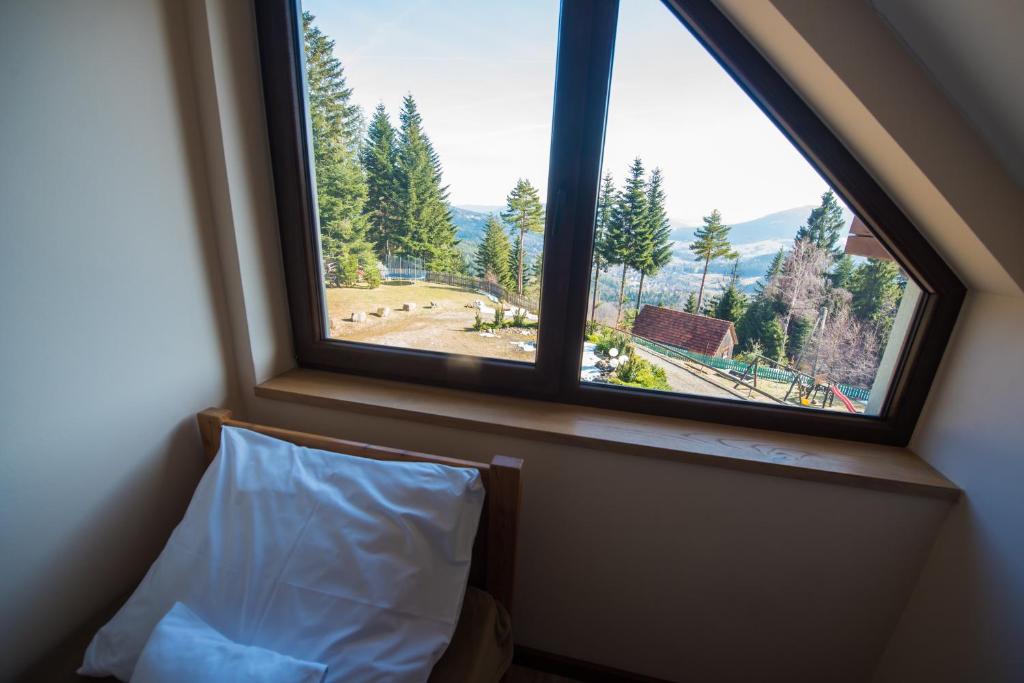 Gościniec pod Lubomirem - Quarto Familiar Com Vista Montanha