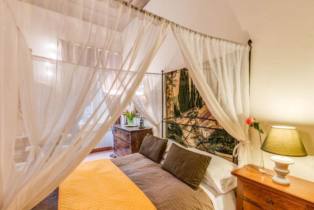 Dante States Apartments - 9