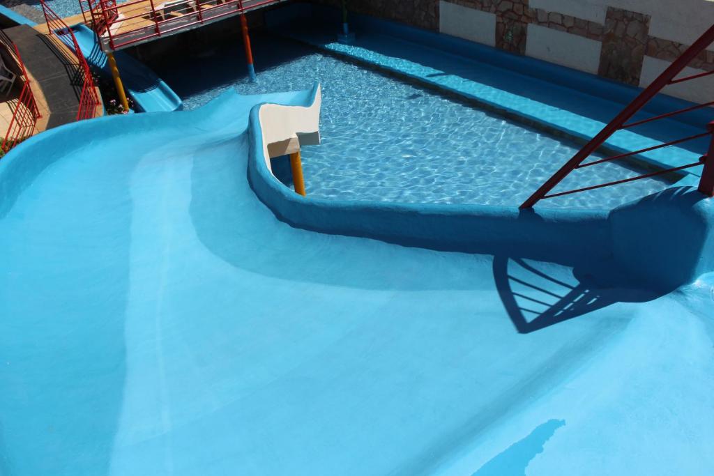  Bica Pau Hotel