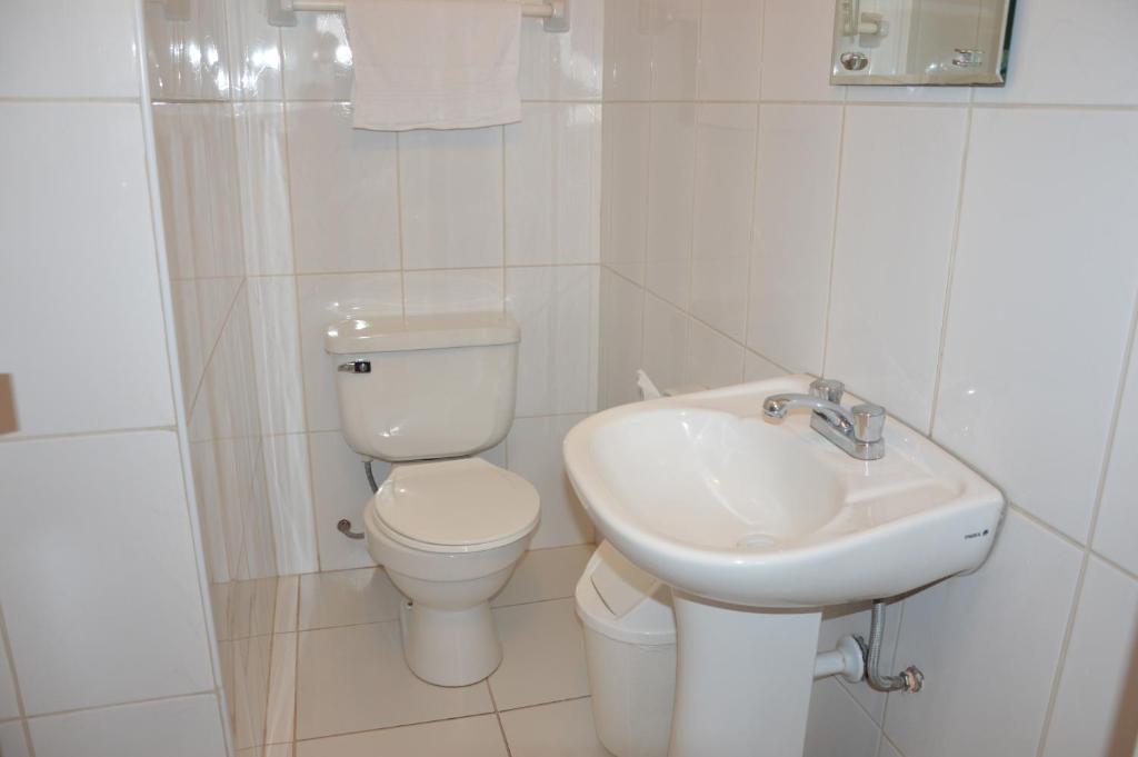 Koupelna v ubytování Hostal Wasichay