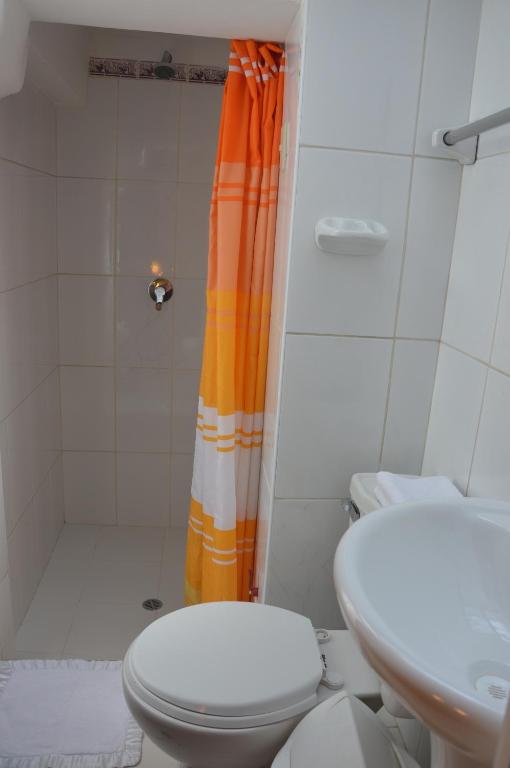 Koupelna v ubytování Hostal Wasichay
