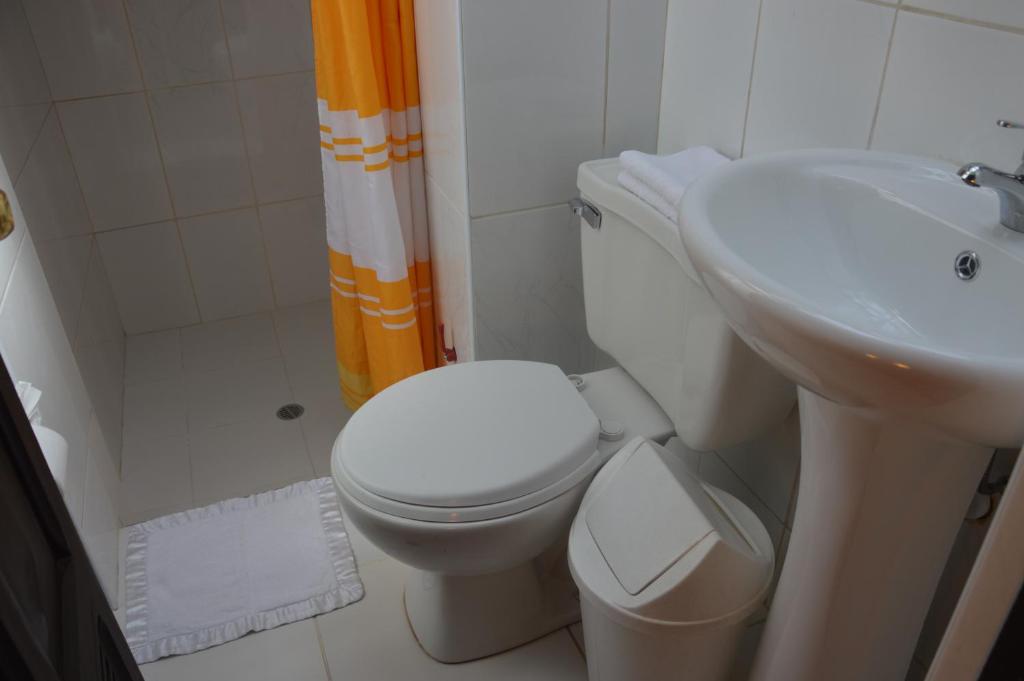 Koupelna v ubytování Hostal Wasichay