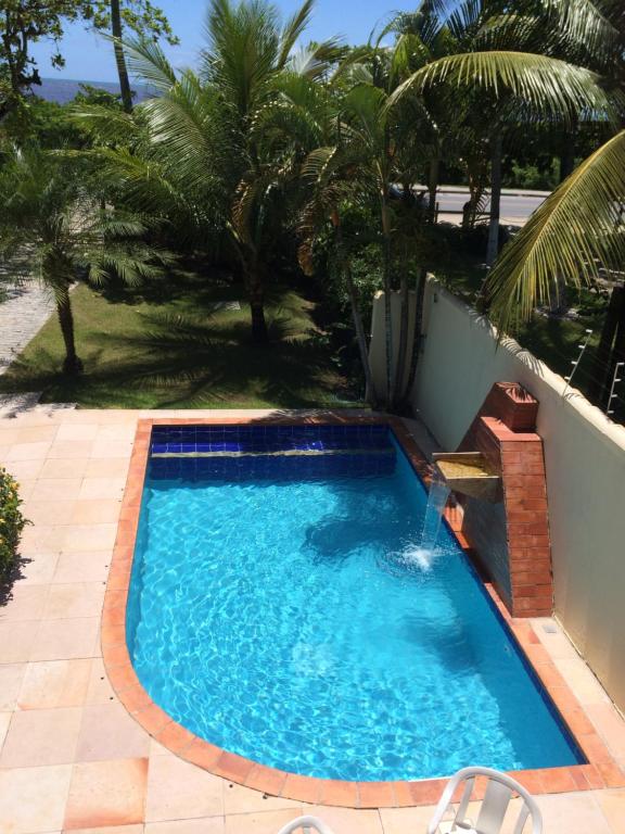  Casa frente praia na av beira mar com piscina