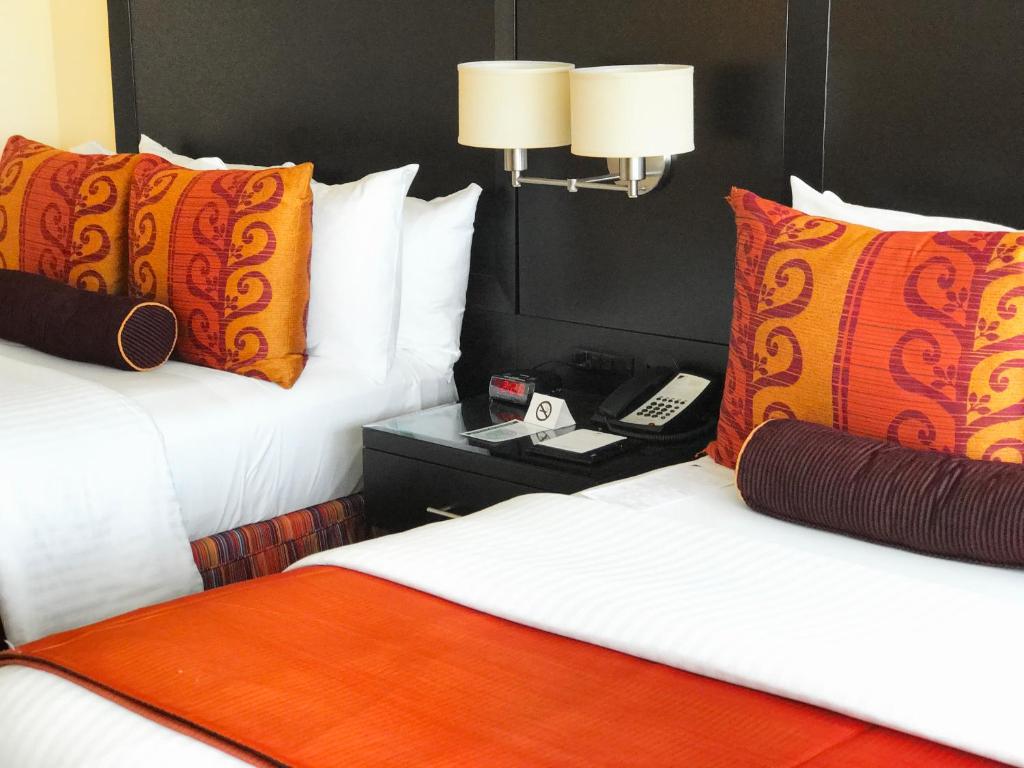Washington Plaza Hotel - 