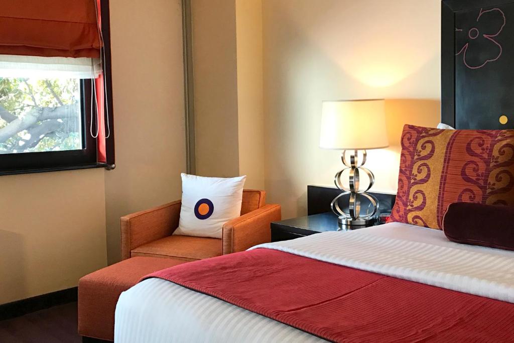 Washington Plaza Hotel - 