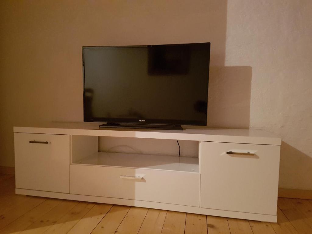 TV a/nebo společenská místnost v ubytování Bio Hof Moosburg am See mit Sauna