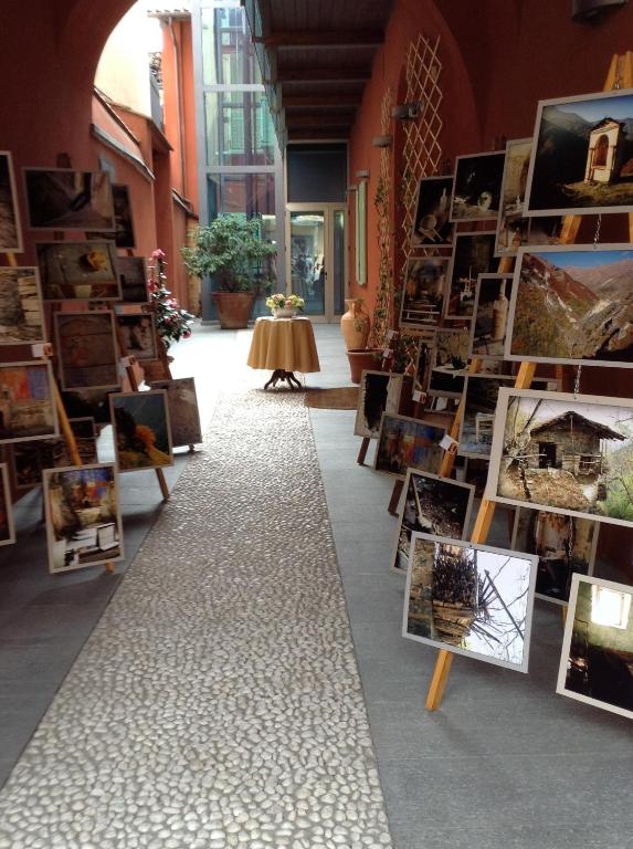 Fotografie z fotogalerie ubytování Hotel Palazzo Di Mezzo v destinaci Carrù