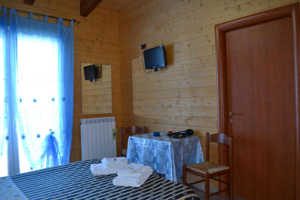 TV a/nebo společenská místnost v ubytování BeB Casa Di Lety