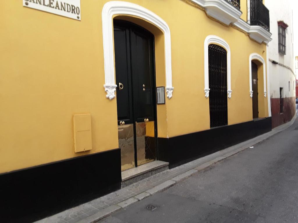 Junto a casa pilatos, Sevilla – Bijgewerkte prijzen 2023