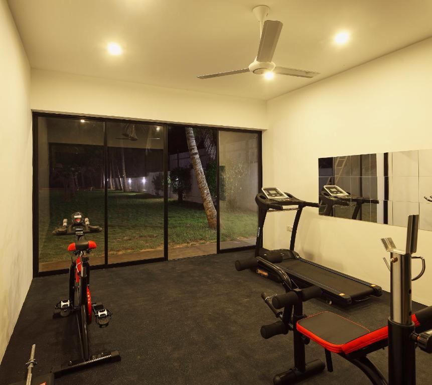 Fitness centrum a/nebo fitness zařízení v ubytování Serendiva Beach