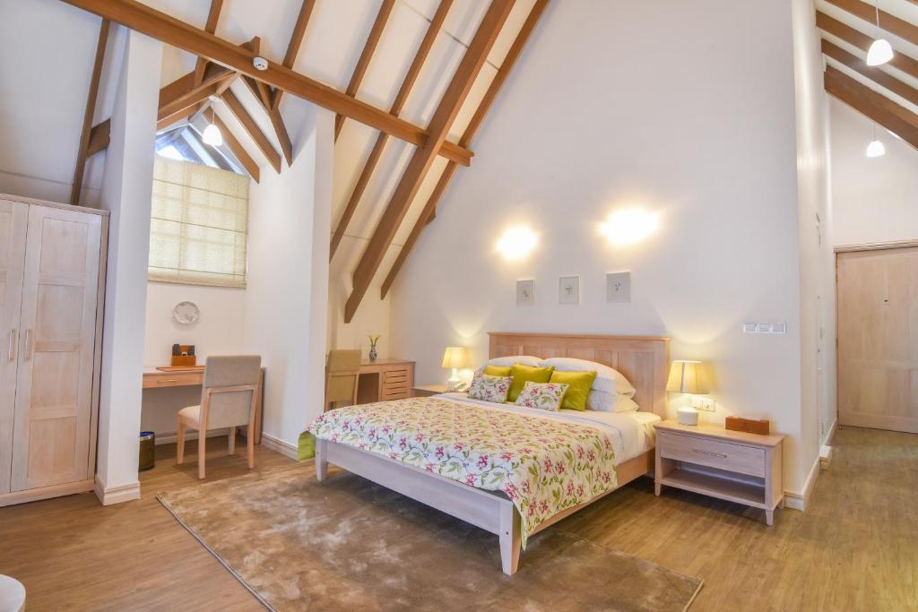 Ένα ή περισσότερα κρεβάτια σε δωμάτιο στο The Lynden Grove