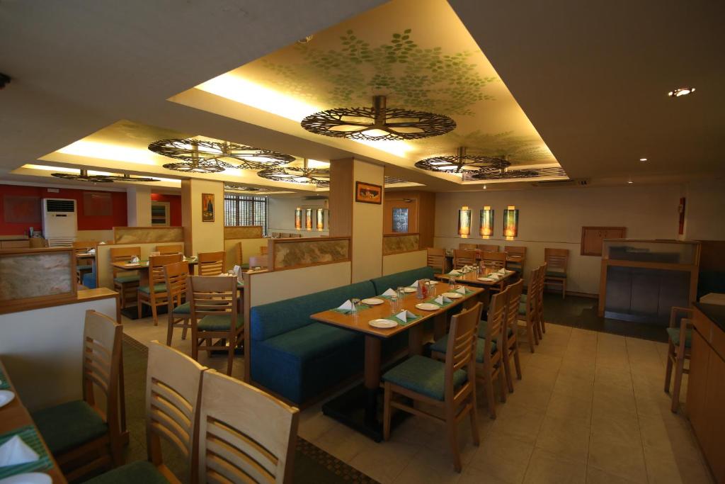 Restaurace v ubytování Harrisons Hotel