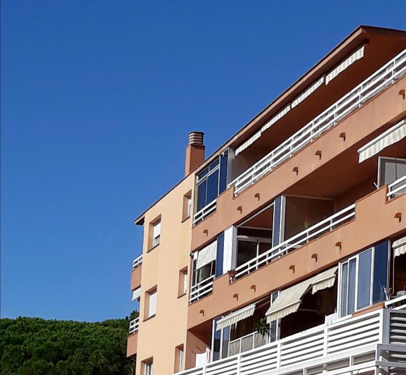 The building in which Az apartmant is located