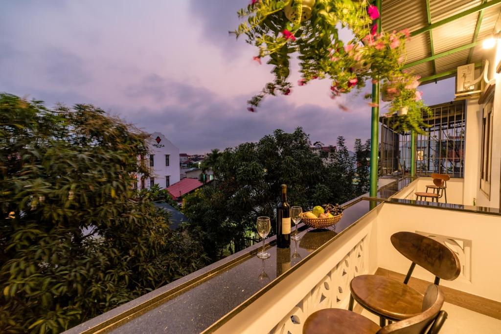 Phong Phu Villa Hoi An - Deluxe Dreibettzimmer Mit Balkon