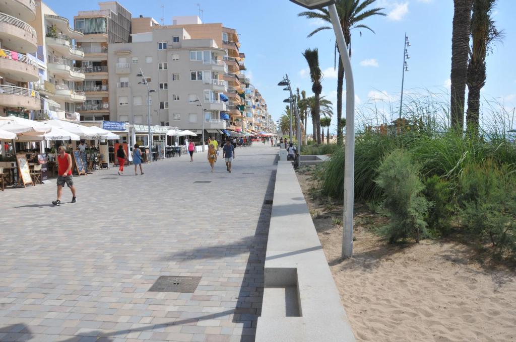 Fotografie z fotogalerie ubytování Villa Service-Rodes v destinaci Calafell