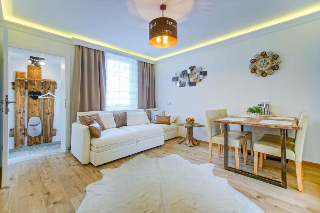 Posezení v ubytování AusZeit Leoben 1 mit Terasse und gratis Parkplatz