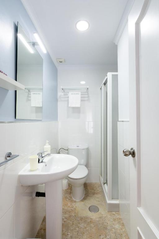 Hostal Luna de Nerja - Chambre Lits Jumeaux Avec Salle De Bains Privative