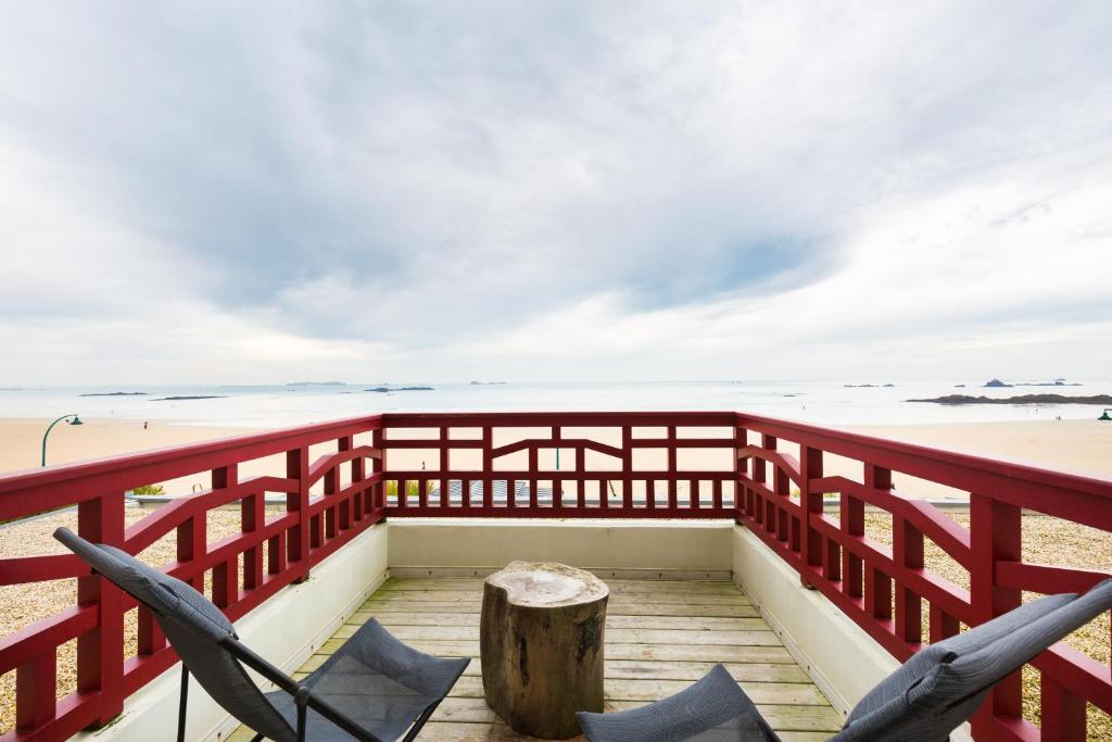 Naturlandskabet i nærheden af hotellet